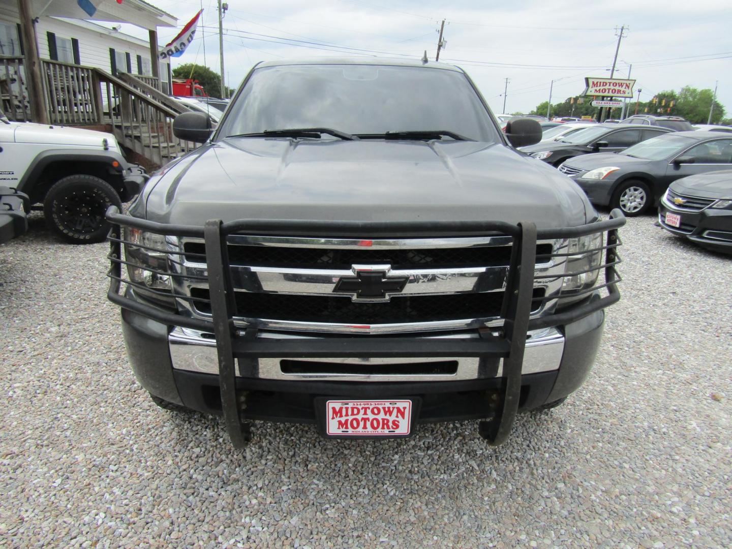 2011 Gray /Gray Chevrolet Silverado 1500 LS Extended Cab 2WD (1GCRCREA9BZ) with an 4.8L V8 OHV 16V engine, Automatic transmission, located at 15016 S Hwy 231, Midland City, AL, 36350, (334) 983-3001, 31.306210, -85.495277 - Photo#1