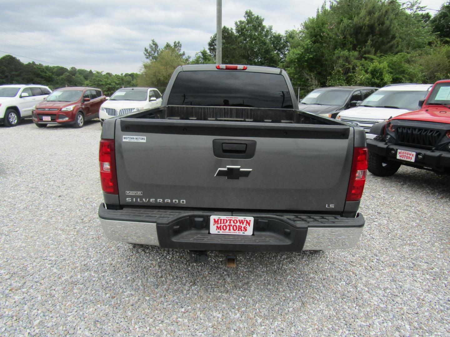 2011 Gray /Gray Chevrolet Silverado 1500 LS Extended Cab 2WD (1GCRCREA9BZ) with an 4.8L V8 OHV 16V engine, Automatic transmission, located at 15016 S Hwy 231, Midland City, AL, 36350, (334) 983-3001, 31.306210, -85.495277 - Photo#6