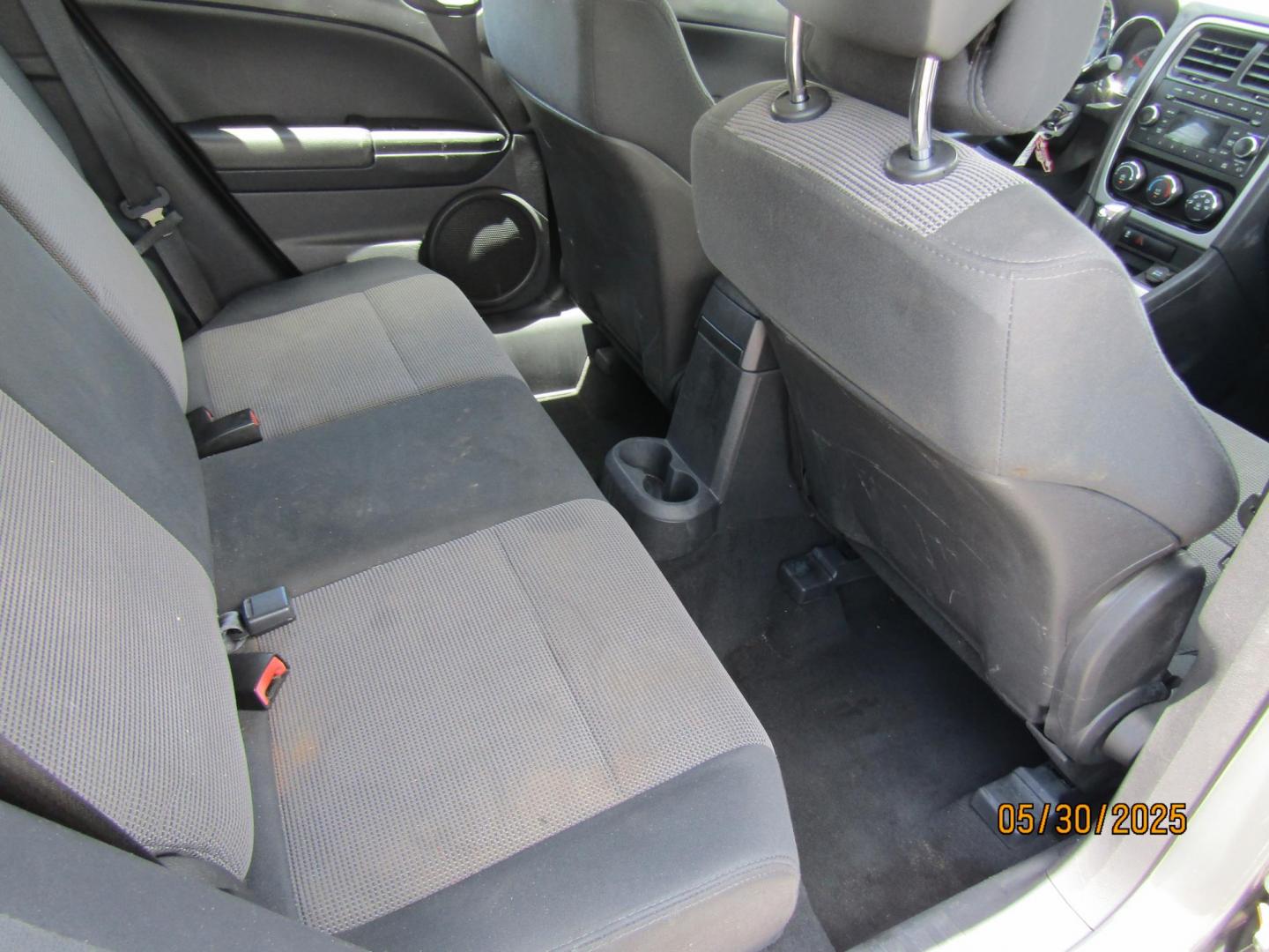 2012 Gray Dodge Caliber SXT (1C3CDWDA2CD) with an 2.0L L4 DOHC 16V engine, Automatic transmission, located at 15016 S Hwy 231, Midland City, AL, 36350, (334) 983-3001, 31.306210, -85.495277 - Photo#8