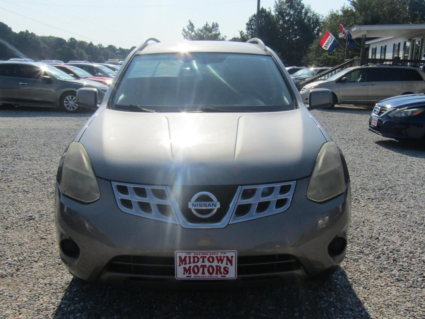 2013 Gray Nissan Rogue S 2WD (JN8AS5MT6DW) with an 2.5L L4 DOHC 16V engine, Automatic transmission, located at 15016 S Hwy 231, Midland City, AL, 36350, (334) 983-3001, 31.306210, -85.495277 - Photo#1