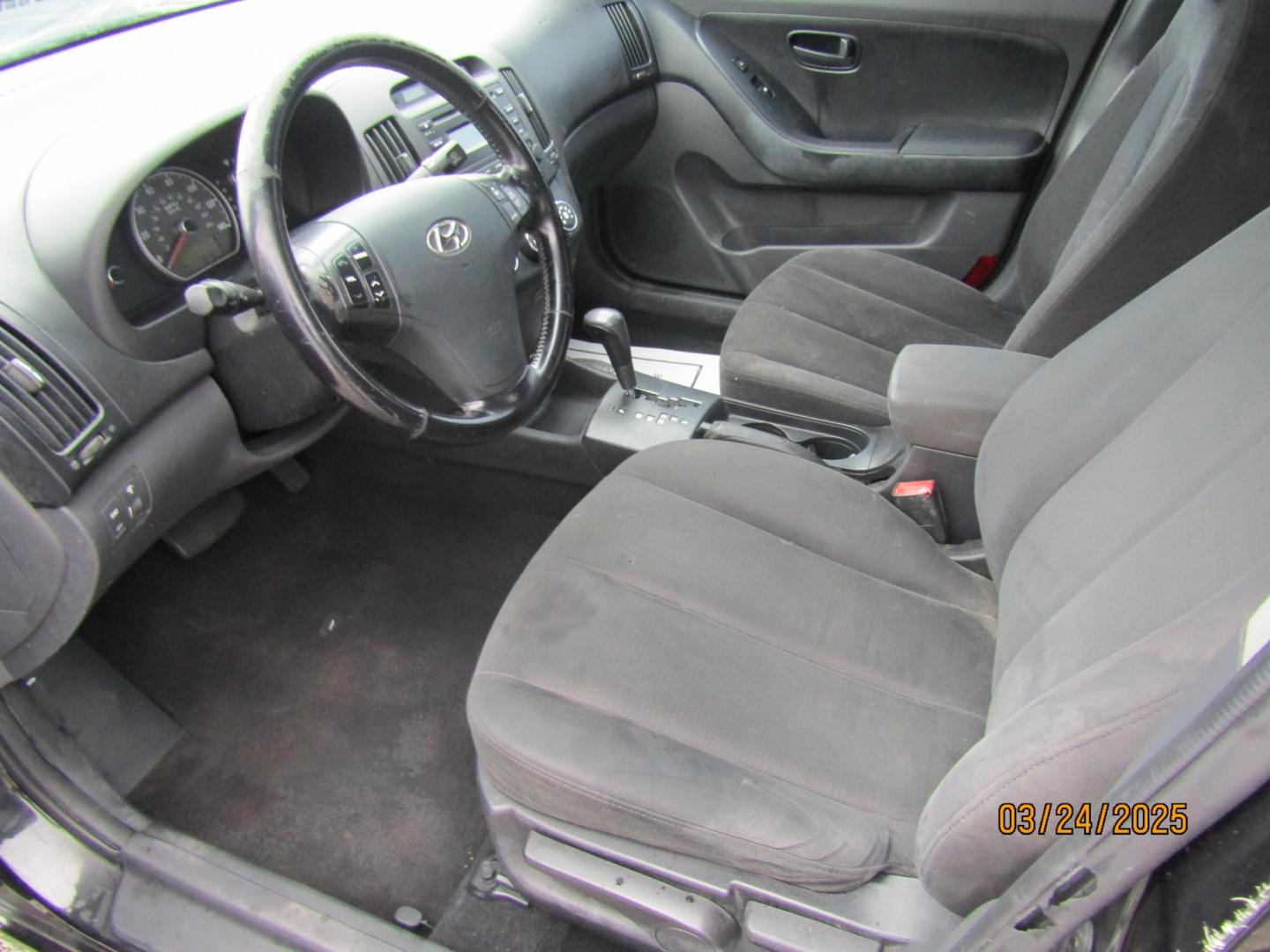 2008 Black Hyundai Elantra GLS (KMHDU46D38U) with an 2.0L L4 DOHC 16V engine, Automatic transmission, located at 15016 S Hwy 231, Midland City, AL, 36350, (334) 983-3001, 31.306210, -85.495277 - Photo#3
