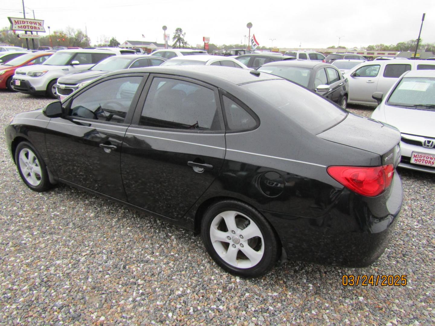 2008 Black Hyundai Elantra GLS (KMHDU46D38U) with an 2.0L L4 DOHC 16V engine, Automatic transmission, located at 15016 S Hwy 231, Midland City, AL, 36350, (334) 983-3001, 31.306210, -85.495277 - Photo#5