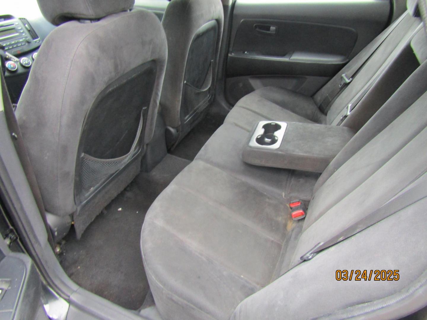 2008 Black Hyundai Elantra GLS (KMHDU46D38U) with an 2.0L L4 DOHC 16V engine, Automatic transmission, located at 15016 S Hwy 231, Midland City, AL, 36350, (334) 983-3001, 31.306210, -85.495277 - Photo#4