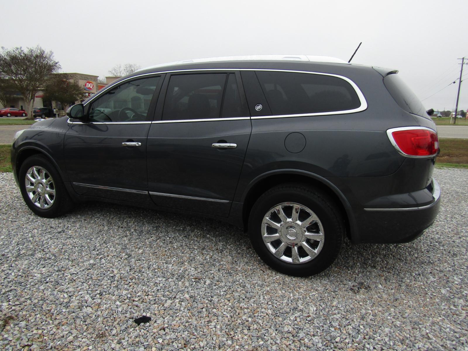 2013 Gray /Gray Buick Enclave Leather FWD (5GAKRCKD5DJ) with an 3.6L V6 DOHC 24V engine, Automatic transmission, located at 15016 S Hwy 231, Midland City, AL, 36350, (334) 983-3001, 31.306210, -85.495277 - Photo #5
