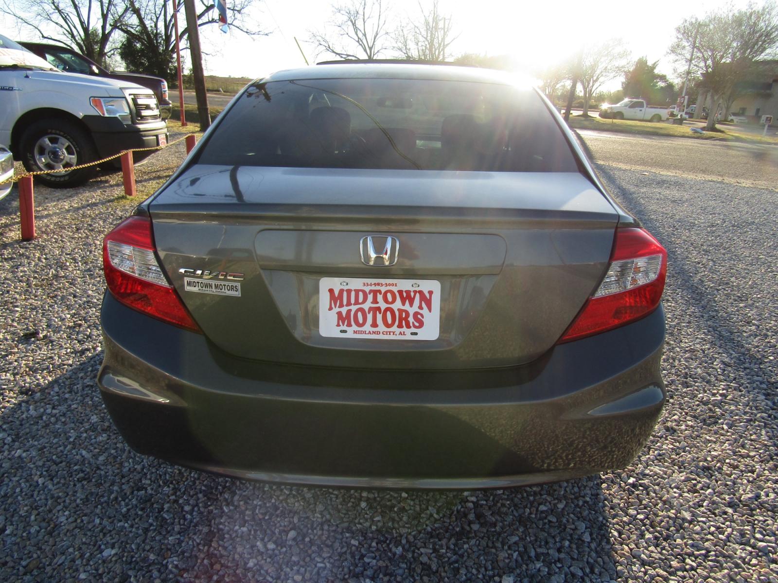 2012 Gray /Tan Honda Civic EX Sedan 5-Speed AT (19XFB2F88CE) with an 1.8L L4 SOHC 16V engine, Automatic transmission, located at 15016 S Hwy 231, Midland City, AL, 36350, (334) 983-3001, 31.306210, -85.495277 - Photo #6