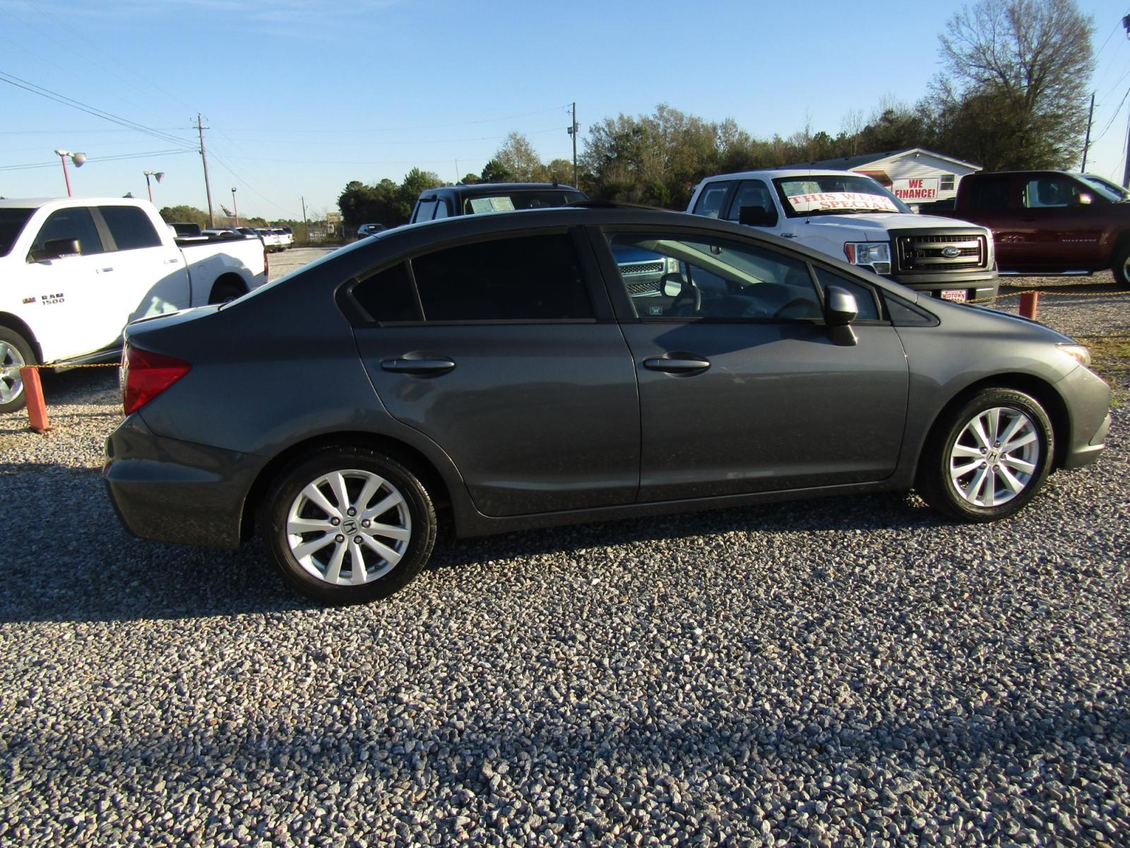 2012 Gray /Tan Honda Civic EX Sedan 5-Speed AT (19XFB2F88CE) with an 1.8L L4 SOHC 16V engine, Automatic transmission, located at 15016 S Hwy 231, Midland City, AL, 36350, (334) 983-3001, 31.306210, -85.495277 - Photo #7