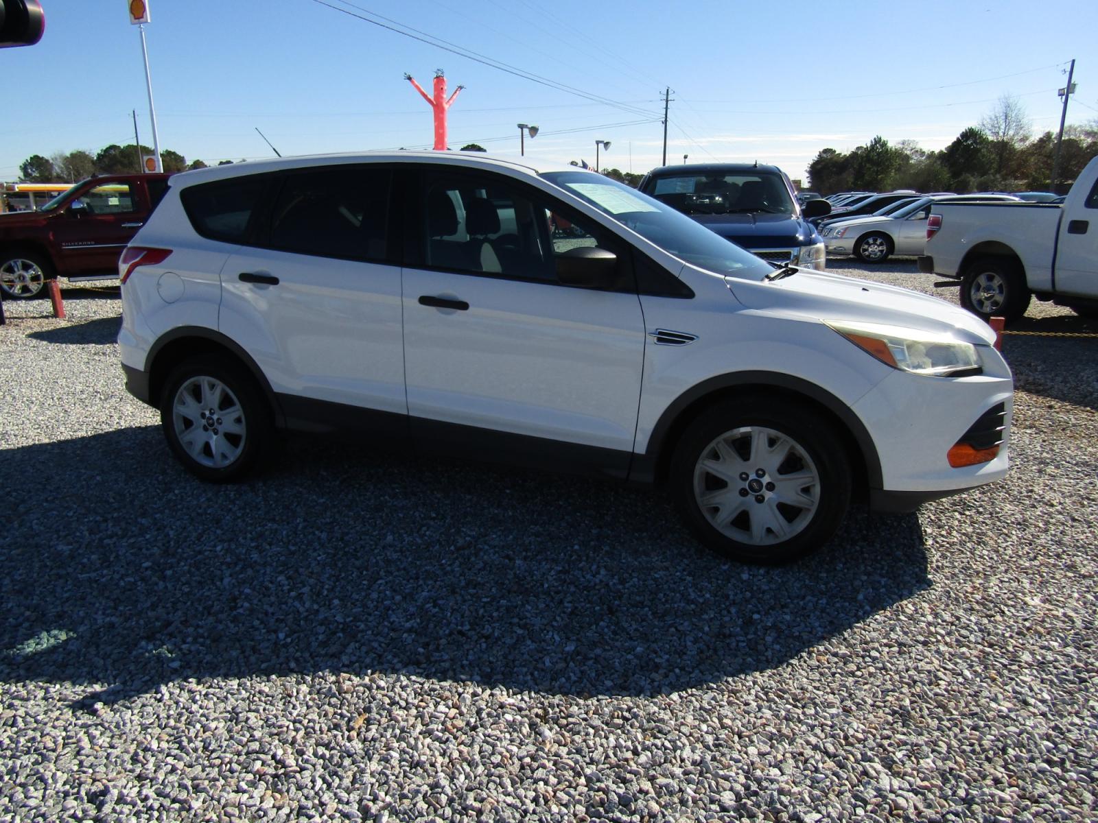 2015 White Ford Escape S FWD (1FMCU0F74FU) with an 2.5L L4 DOHC 16V engine, Automatic transmission, located at 15016 S Hwy 231, Midland City, AL, 36350, (334) 983-3001, 31.306210, -85.495277 - Photo #0