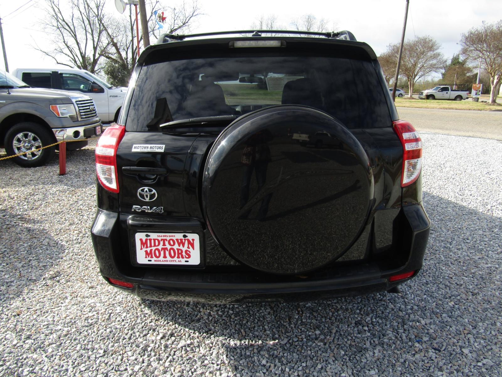 2012 Black /Gray Toyota RAV4 Base I4 2WD (2T3ZF4DV9CW) with an 2.4L L4 DOHC 16V engine, Automatic transmission, located at 15016 S Hwy 231, Midland City, AL, 36350, (334) 983-3001, 31.306210, -85.495277 - Photo #6