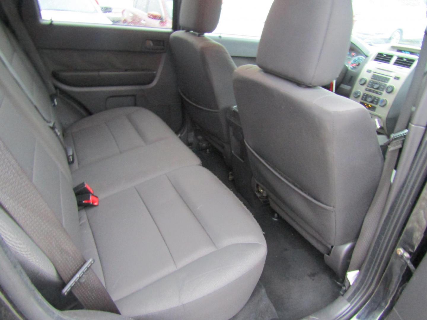 2012 Black /Gray Ford Escape XLT FWD (1FMCU0DG1CK) with an 3.0L V6 DOHC 24V engine, Automatic transmission, located at 15016 S Hwy 231, Midland City, AL, 36350, (334) 983-3001, 31.306210, -85.495277 - Photo#10