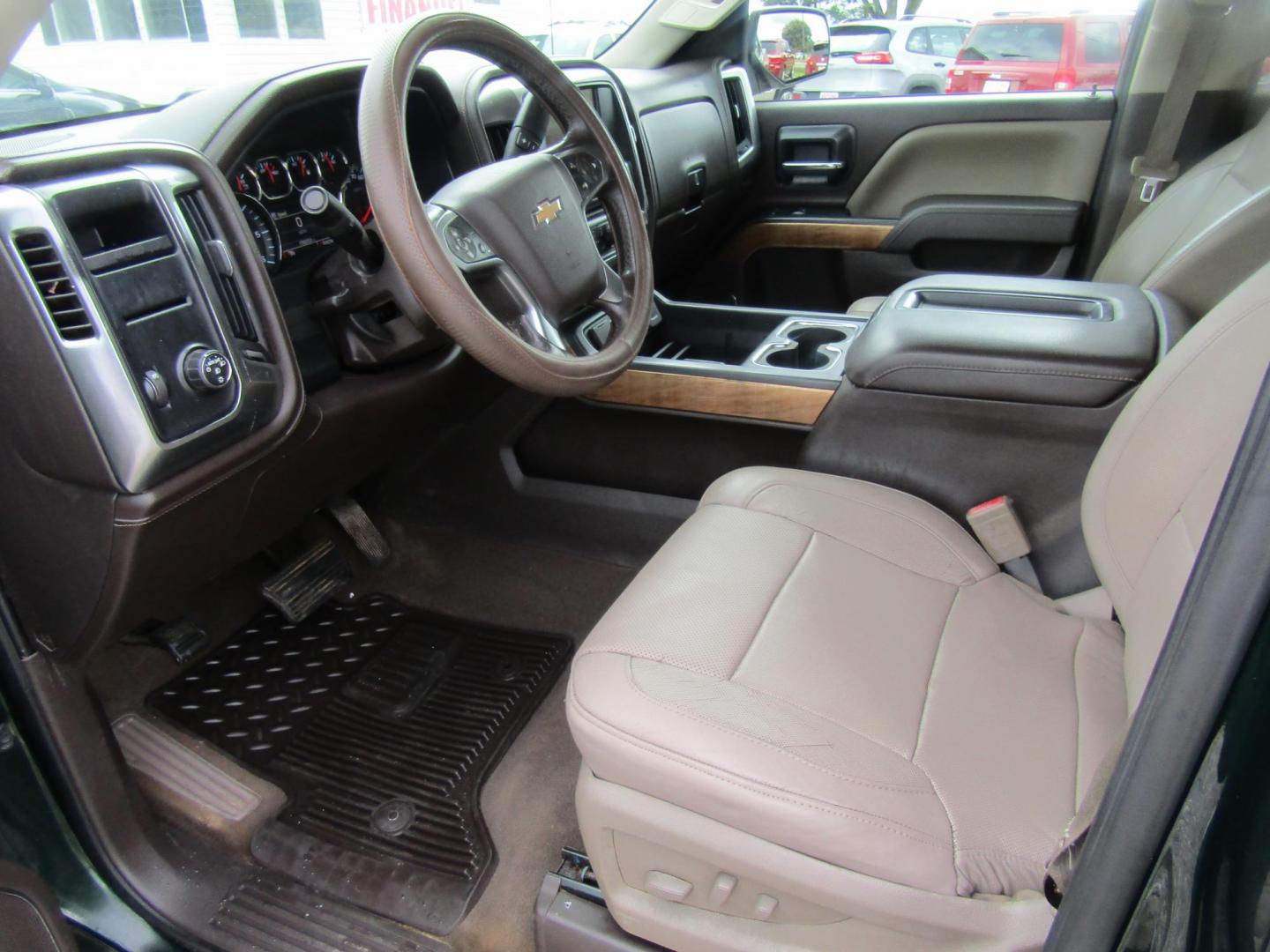 2014 Green /Tan Chevrolet Silverado 1500 1LZ Crew Cab 2WD (3GCPCSEC2EG) with an 5.3L V8 OHV 16V engine, Automatic transmission, located at 15016 S Hwy 231, Midland City, AL, 36350, (334) 983-3001, 31.306210, -85.495277 - Photo#3