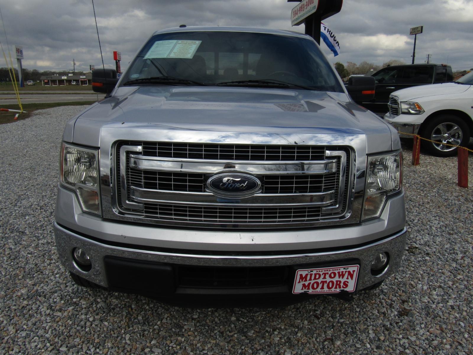2014 Silver /Gray Ford F-150 Platinum SuperCrew 6.5-ft. Bed 2WD (1FTFW1CT9EK) with an 3.5L V6 TURBO engine, Automatic transmission, located at 15016 S Hwy 231, Midland City, AL, 36350, (334) 983-3001, 31.306210, -85.495277 - Photo #1