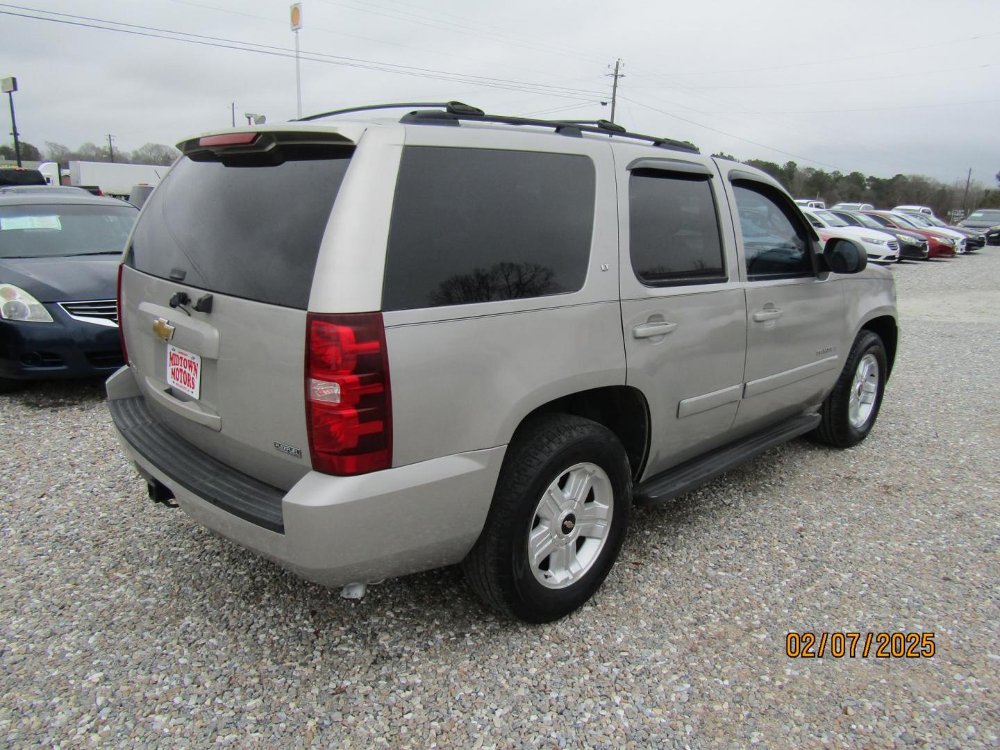 2009 Silver /Gray Chevrolet Tahoe LT1 2WD (1GNEC23399R) with an 5.3L V8 OHV 16V FFV engine, Automatic transmission, located at 15016 S Hwy 231, Midland City, AL, 36350, (334) 983-3001, 31.306210, -85.495277 - Photo#7