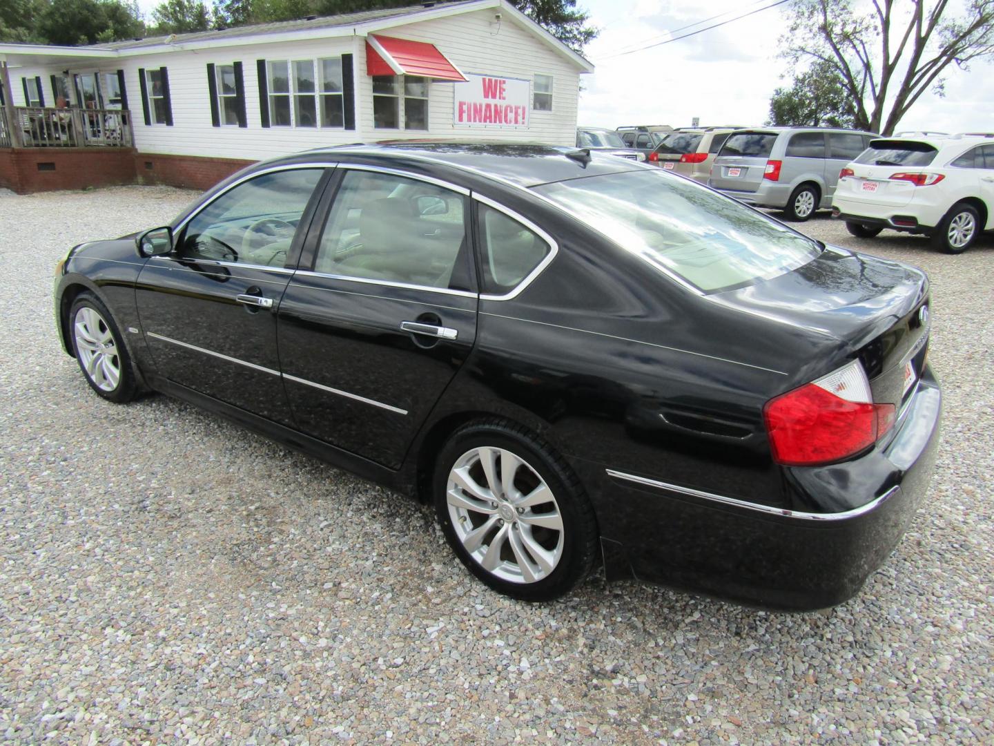2010 Black Infiniti M 35 (JN1CY0AP0AM) with an 3.5L V6 DOHC 24V engine, Automatic transmission, located at 15016 S Hwy 231, Midland City, AL, 36350, (334) 983-3001, 31.306210, -85.495277 - Photo#5