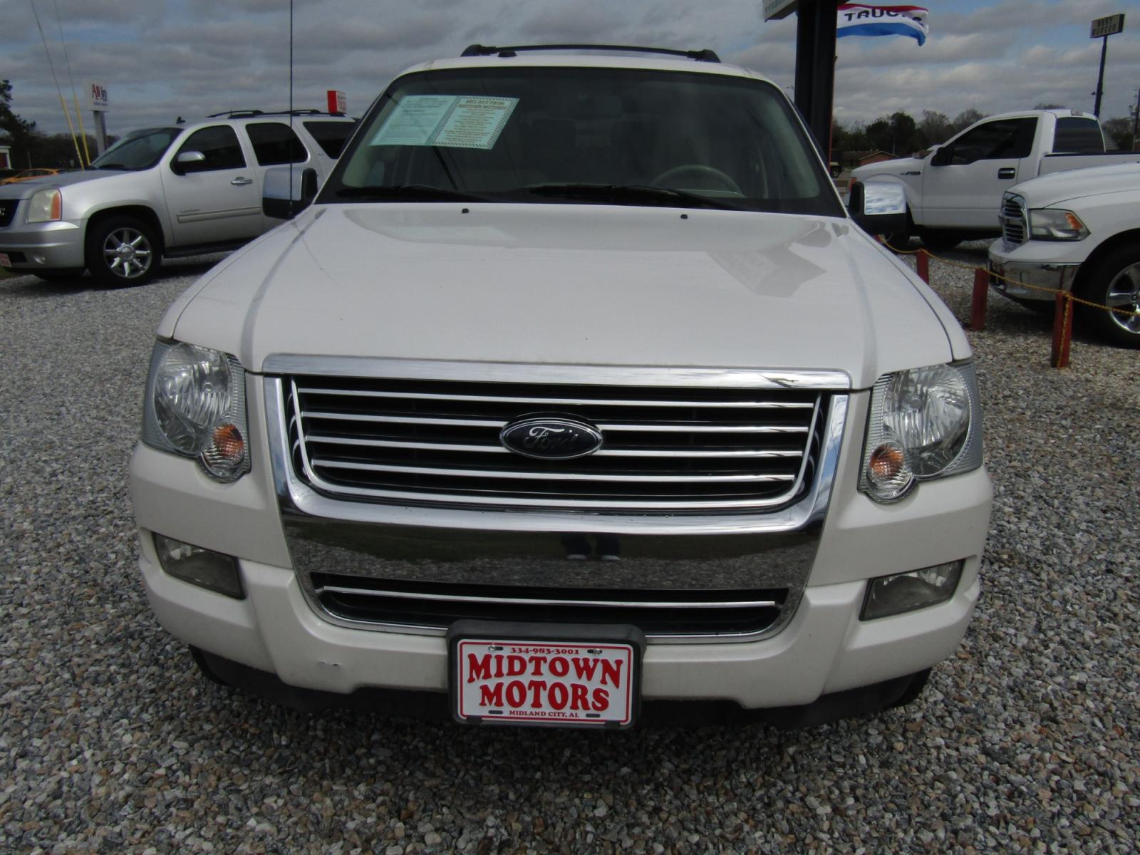 2010 White Ford Explorer Limited 4.0L 2WD (1FMEU6FE7AU) with an 4.0L V6 SOHC 16V engine, Automatic transmission, located at 15016 S Hwy 231, Midland City, AL, 36350, (334) 983-3001, 31.306210, -85.495277 - Photo #1