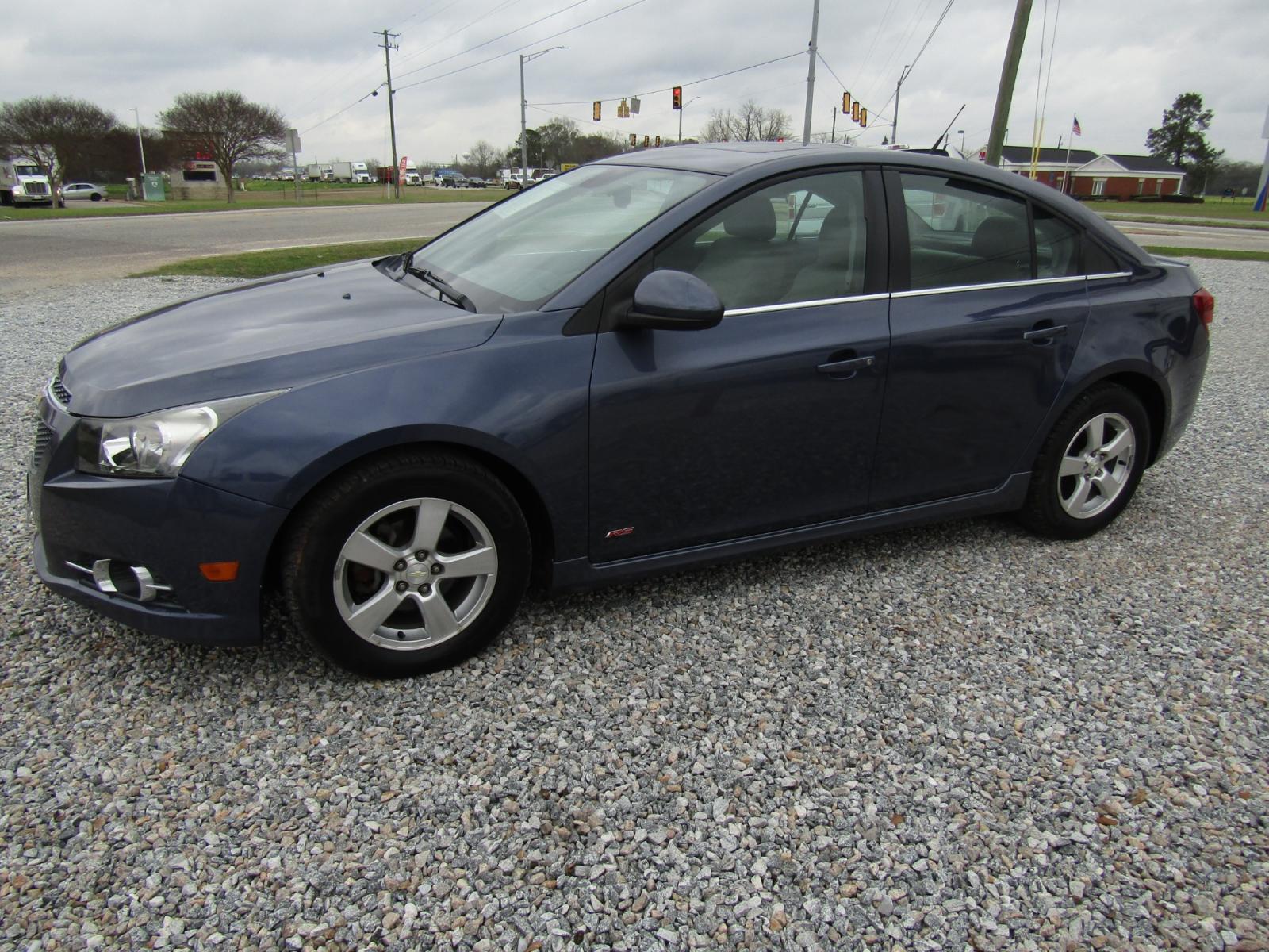 2013 Blue Chevrolet Cruze 1LT Auto (1G1PC5SB3D7) with an 1.4L L4 DOHC 16V TURBO engine, Automatic transmission, located at 15016 S Hwy 231, Midland City, AL, 36350, (334) 983-3001, 31.306210, -85.495277 - Photo #2