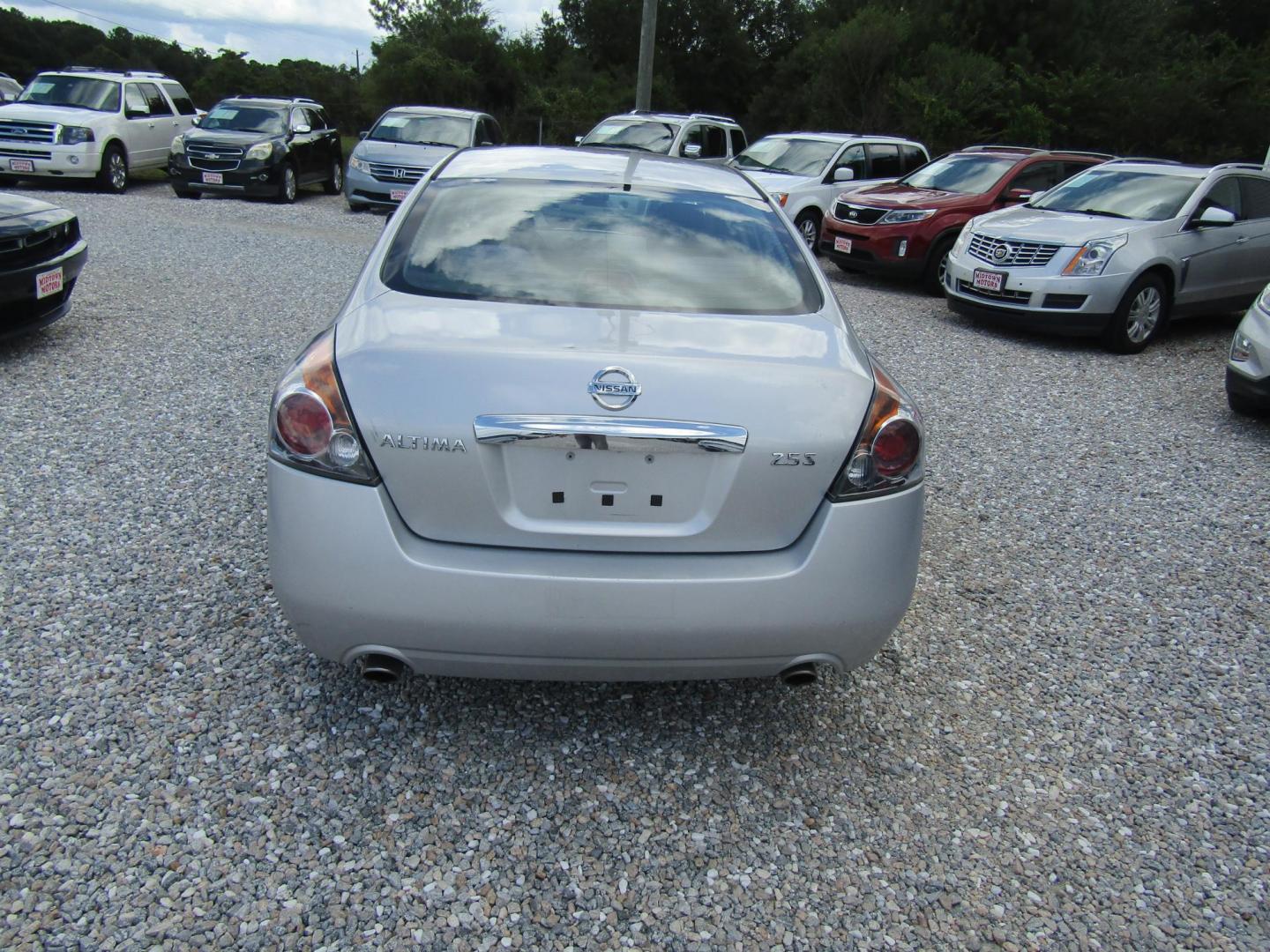 2012 Silver Nissan Altima 2.5 S (1N4AL2APXCC) with an 2.5L L4 DOHC 16V engine, Automatic transmission, located at 15016 S Hwy 231, Midland City, AL, 36350, (334) 983-3001, 31.306210, -85.495277 - Photo#6