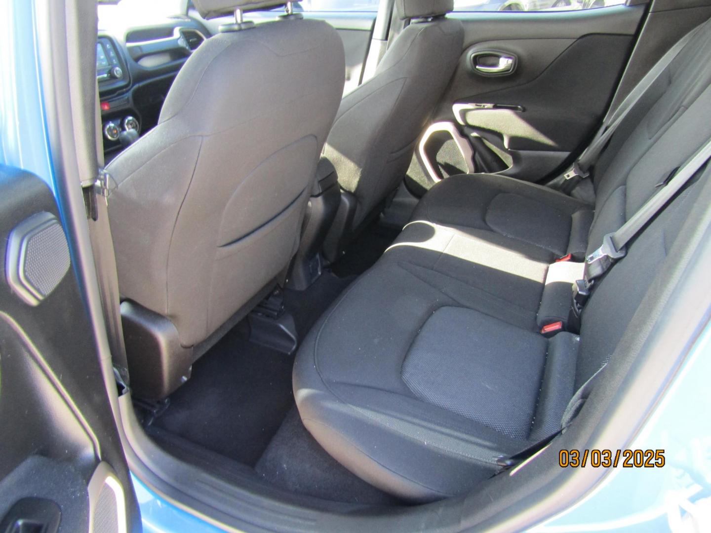 2015 Blue /Black (ZACCJABT0FP) , Automatic transmission, located at 15016 S Hwy 231, Midland City, AL, 36350, (334) 983-3001, 31.306210, -85.495277 - Photo#4
