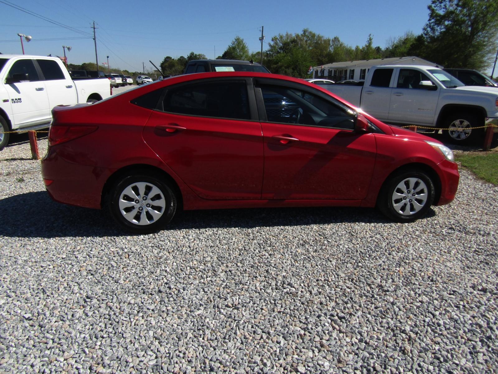 2015 Red /Gray Hyundai Accent GLS 4-Door 6A (KMHCT4AE0FU) with an 1.6L L4 DOHC 16V engine, Automatic transmission, located at 15016 S Hwy 231, Midland City, AL, 36350, (334) 983-3001, 31.306210, -85.495277 - Photo #7