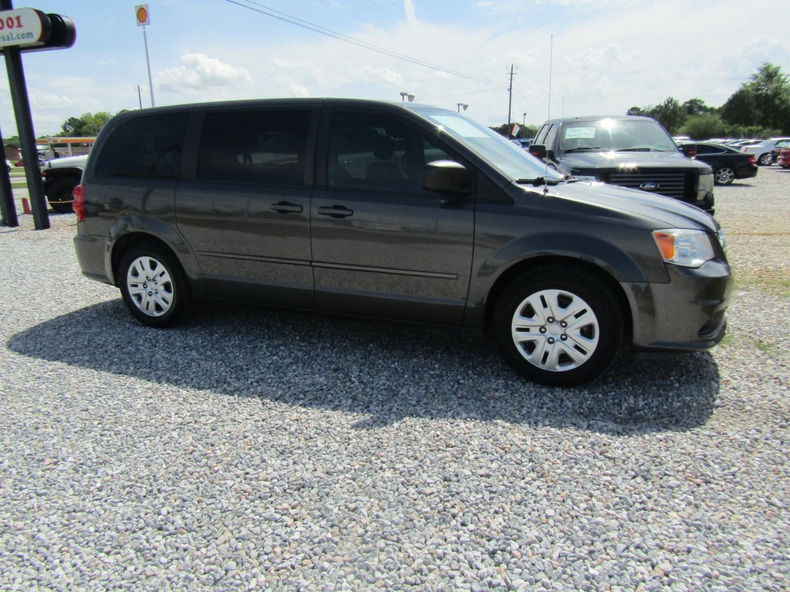 2016 Gray /Gray Dodge Grand Caravan SE (2C4RDGBG4GR) with an 3.6L V6 DOHC 24V engine, Automatic transmission, located at 15016 S Hwy 231, Midland City, AL, 36350, (334) 983-3001, 31.306210, -85.495277 - Photo #0
