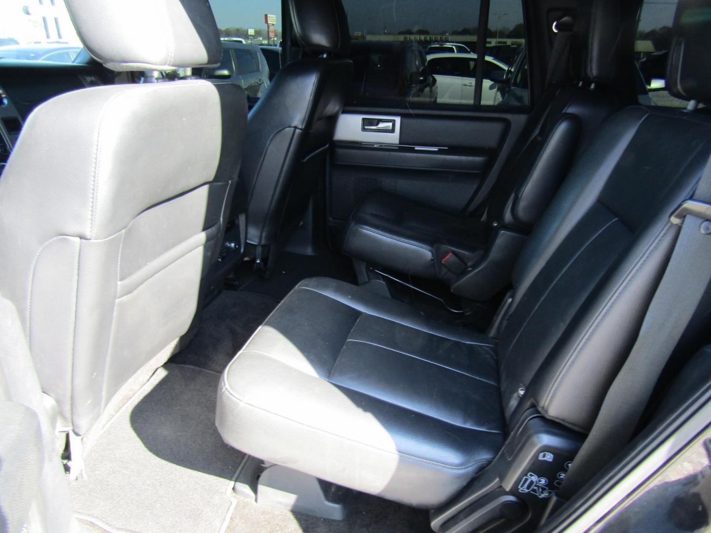 2015 Black /Black Ford Expedition King Ranch 2WD (1FMJU1HT7FE) with an 3.5L V6 DOHC 24V FFV engine, Automatic transmission, located at 15016 S Hwy 231, Midland City, AL, 36350, (334) 983-3001, 31.306210, -85.495277 - Photo#4