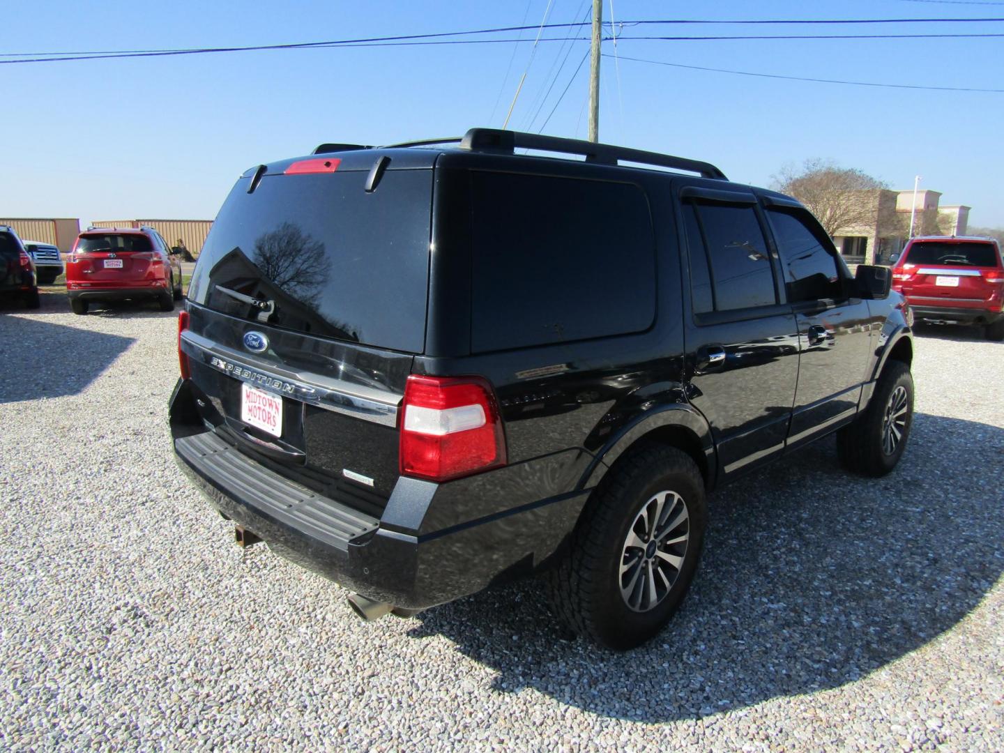 2015 Black /Black Ford Expedition King Ranch 2WD (1FMJU1HT7FE) with an 3.5L V6 DOHC 24V FFV engine, Automatic transmission, located at 15016 S Hwy 231, Midland City, AL, 36350, (334) 983-3001, 31.306210, -85.495277 - Photo#6