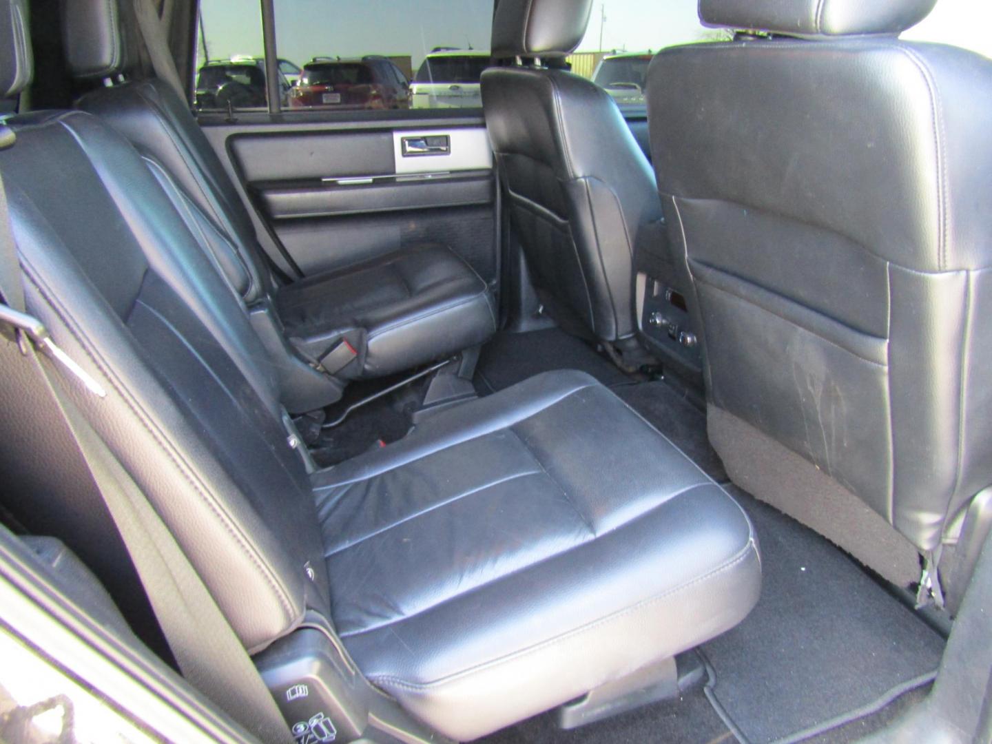 2015 Black /Black Ford Expedition King Ranch 2WD (1FMJU1HT7FE) with an 3.5L V6 DOHC 24V FFV engine, Automatic transmission, located at 15016 S Hwy 231, Midland City, AL, 36350, (334) 983-3001, 31.306210, -85.495277 - Photo#7