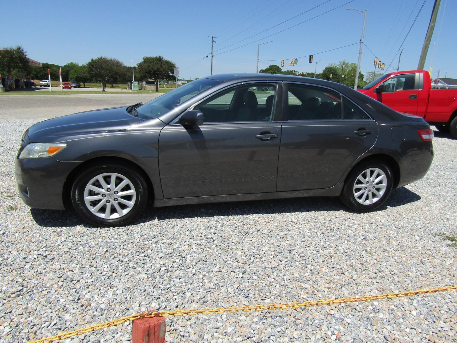 2011 Gray Toyota Camry Base 6-Spd AT (4T4BF3EK2BR) with an 2.5L L4 DOHC 16V engine, Automatic transmission, located at 15016 S Hwy 231, Midland City, AL, 36350, (334) 983-3001, 31.306210, -85.495277 - Photo #2