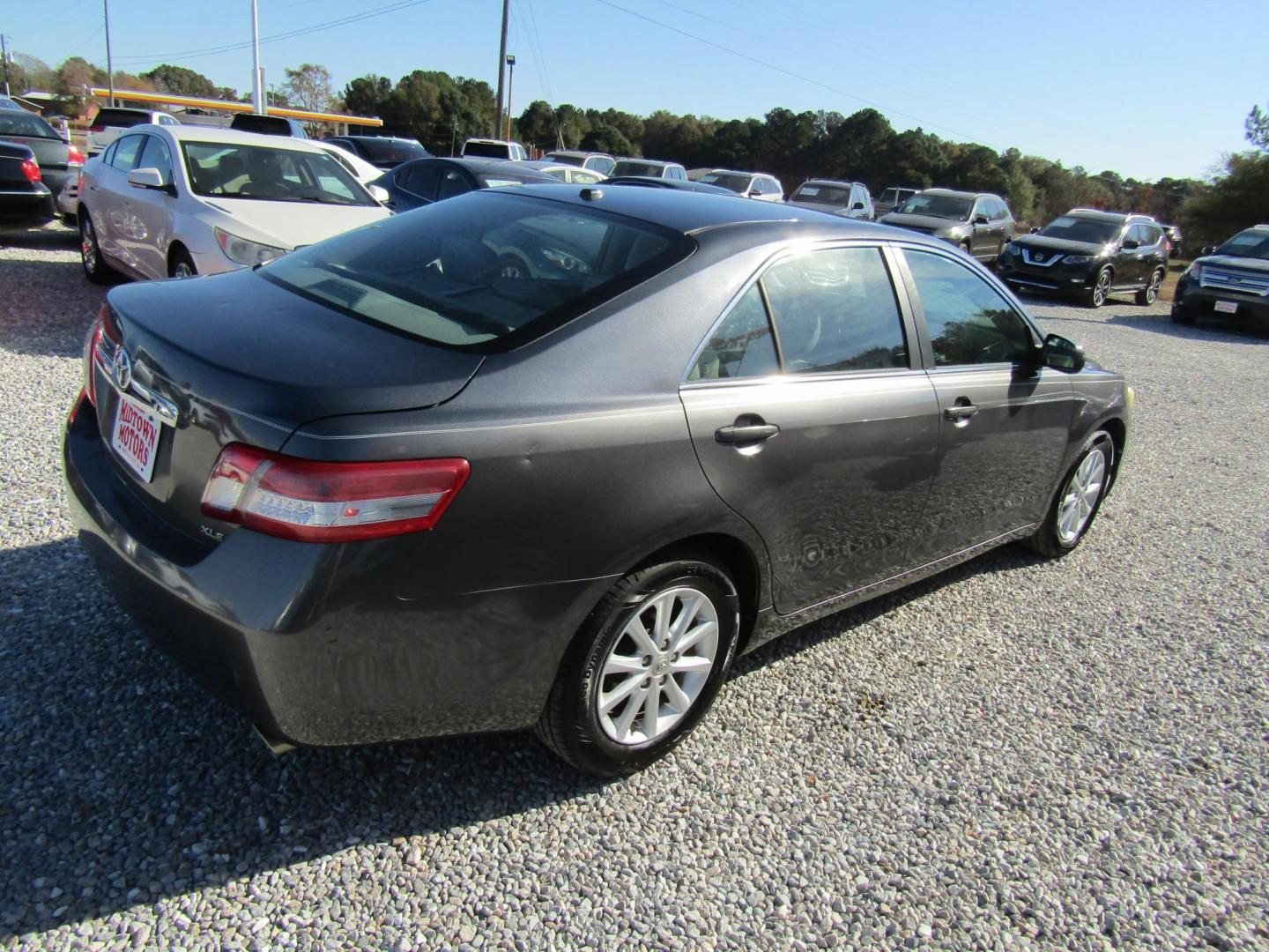 2011 Gray Toyota Camry Base 6-Spd AT (4T4BF3EK2BR) with an 2.5L L4 DOHC 16V engine, Automatic transmission, located at 15016 S Hwy 231, Midland City, AL, 36350, (334) 983-3001, 31.306210, -85.495277 - Photo#7