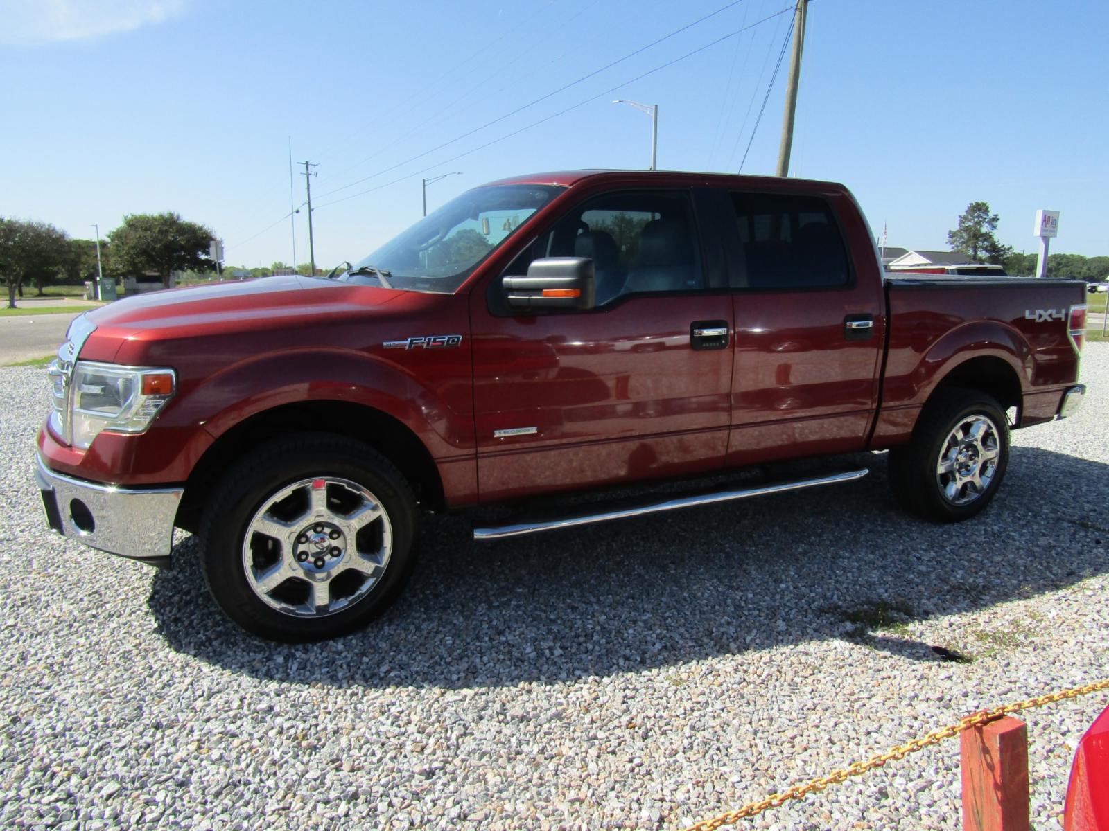 2014 Maroon Ford F-150 FX4 SuperCrew 5.5-ft. Bed 4WD (1FTFW1ET6EK) with an 3.5L V6 TURBO engine, Automatic transmission, located at 15016 S Hwy 231, Midland City, AL, 36350, (334) 983-3001, 31.306210, -85.495277 - Photo #2