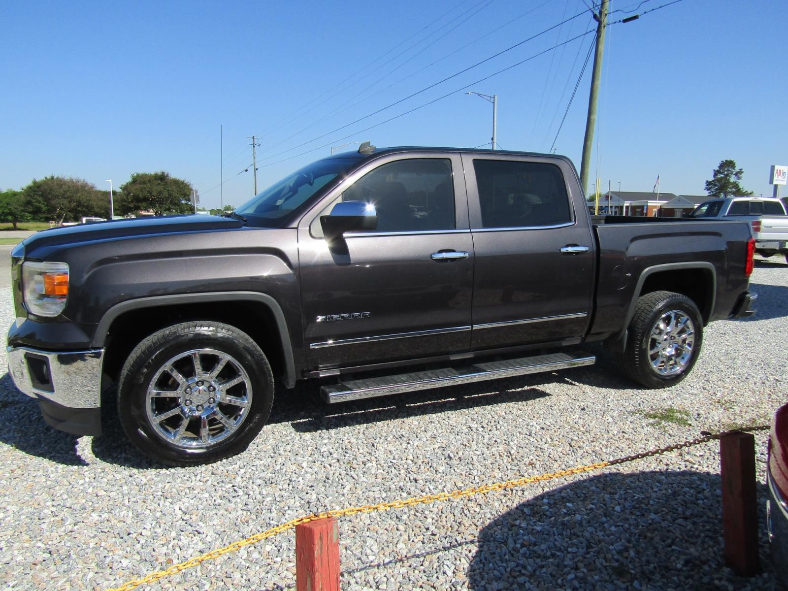2014 Brown /Tan GMC Sierra 1500 SLT Crew Cab 2WD (3GTP1VEC9EG) with an 5.3L V8 OHV 16V engine, Automatic transmission, located at 15016 S Hwy 231, Midland City, AL, 36350, (334) 983-3001, 31.306210, -85.495277 - Photo #2