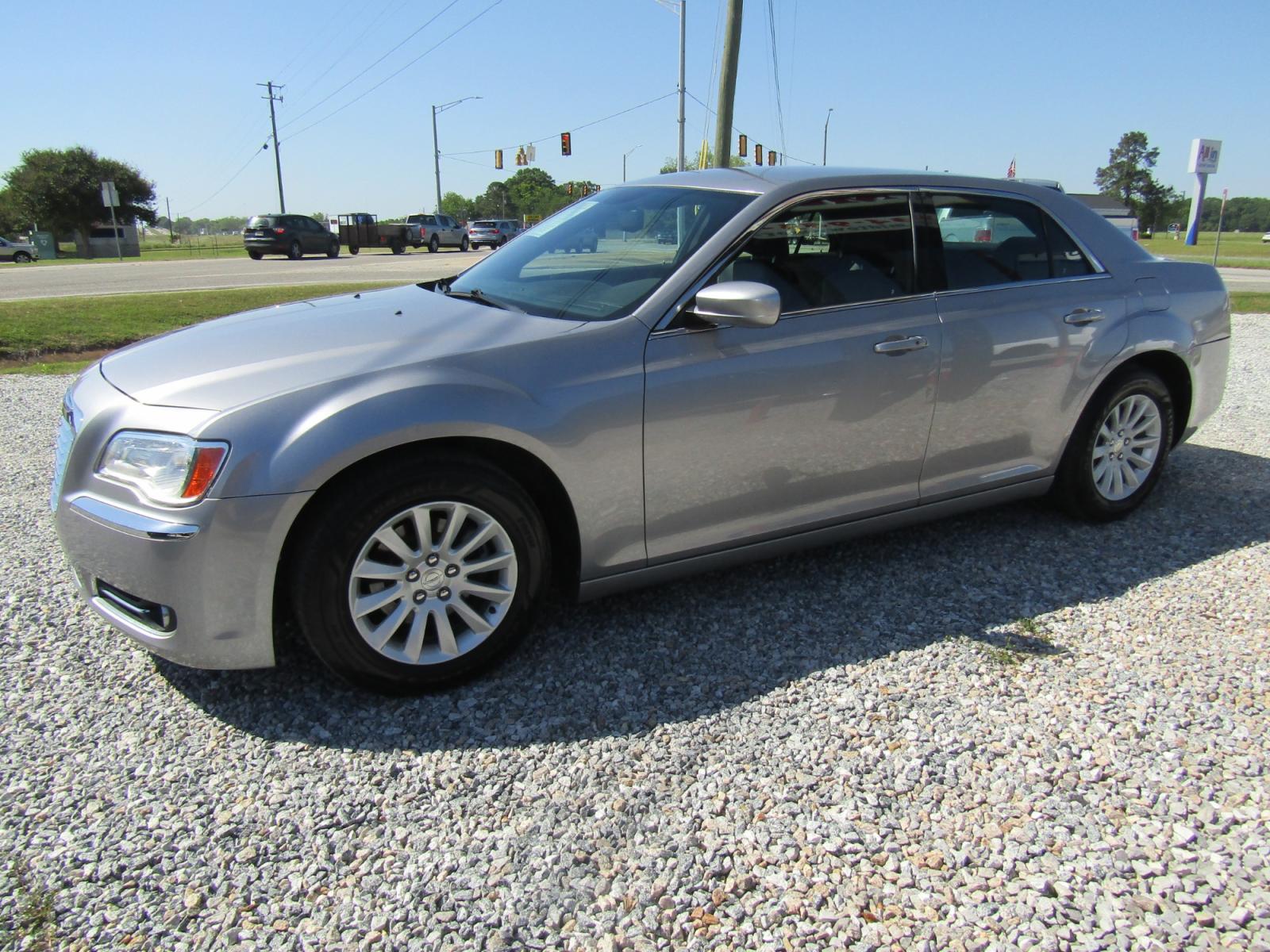 2014 Silver Chrysler 300 RWD (2C3CCAAG7EH) with an 3.6L V6 SOHC 24V engine, Automatic transmission, located at 15016 S Hwy 231, Midland City, AL, 36350, (334) 983-3001, 31.306210, -85.495277 - Photo #2
