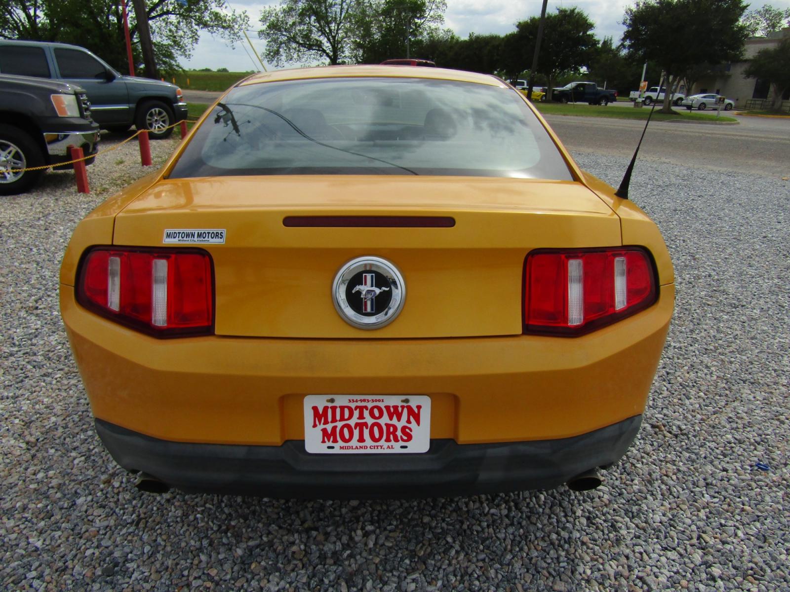 2012 Yellow /Black Ford Mustang V6 Coupe (1ZVBP8AM8C5) with an 3.7L V6 DOHC 24V engine, 6-Speed Manual transmission, located at 15016 S Hwy 231, Midland City, AL, 36350, (334) 983-3001, 31.306210, -85.495277 - Photo #5