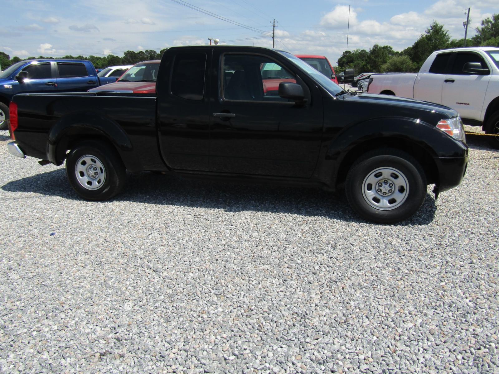 2014 Black Nissan Frontier SV King Cab I4 5MT 2WD (1N6BD0CT2EN) with an 2.5L L4 DOHC 16V engine, Automatic transmission, located at 15016 S Hwy 231, Midland City, AL, 36350, (334) 983-3001, 31.306210, -85.495277 - Photo #0