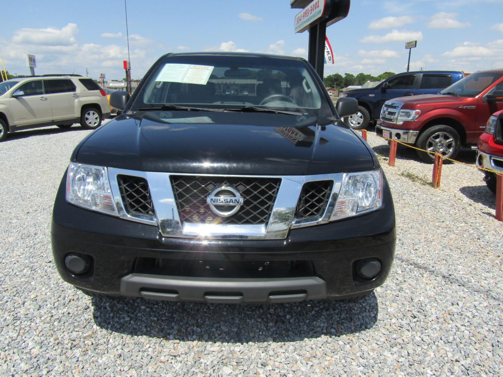 2014 Black Nissan Frontier SV King Cab I4 5MT 2WD (1N6BD0CT2EN) with an 2.5L L4 DOHC 16V engine, Automatic transmission, located at 15016 S Hwy 231, Midland City, AL, 36350, (334) 983-3001, 31.306210, -85.495277 - Photo #1