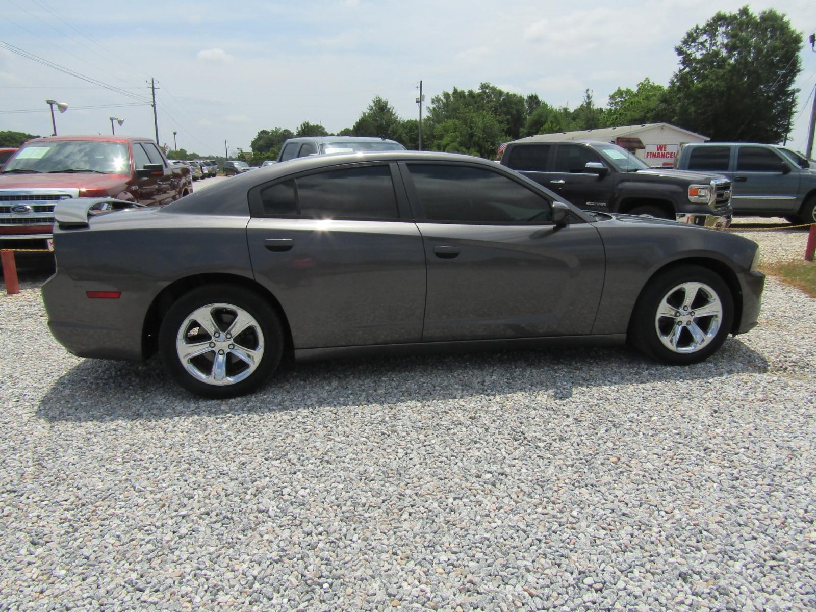 2014 Gray Dodge Charger SXT (2C3CDXHG6EH) with an 3.6L V6 DOHC 24V engine, Automatic transmission, located at 15016 S Hwy 231, Midland City, AL, 36350, (334) 983-3001, 31.306210, -85.495277 - Photo #7