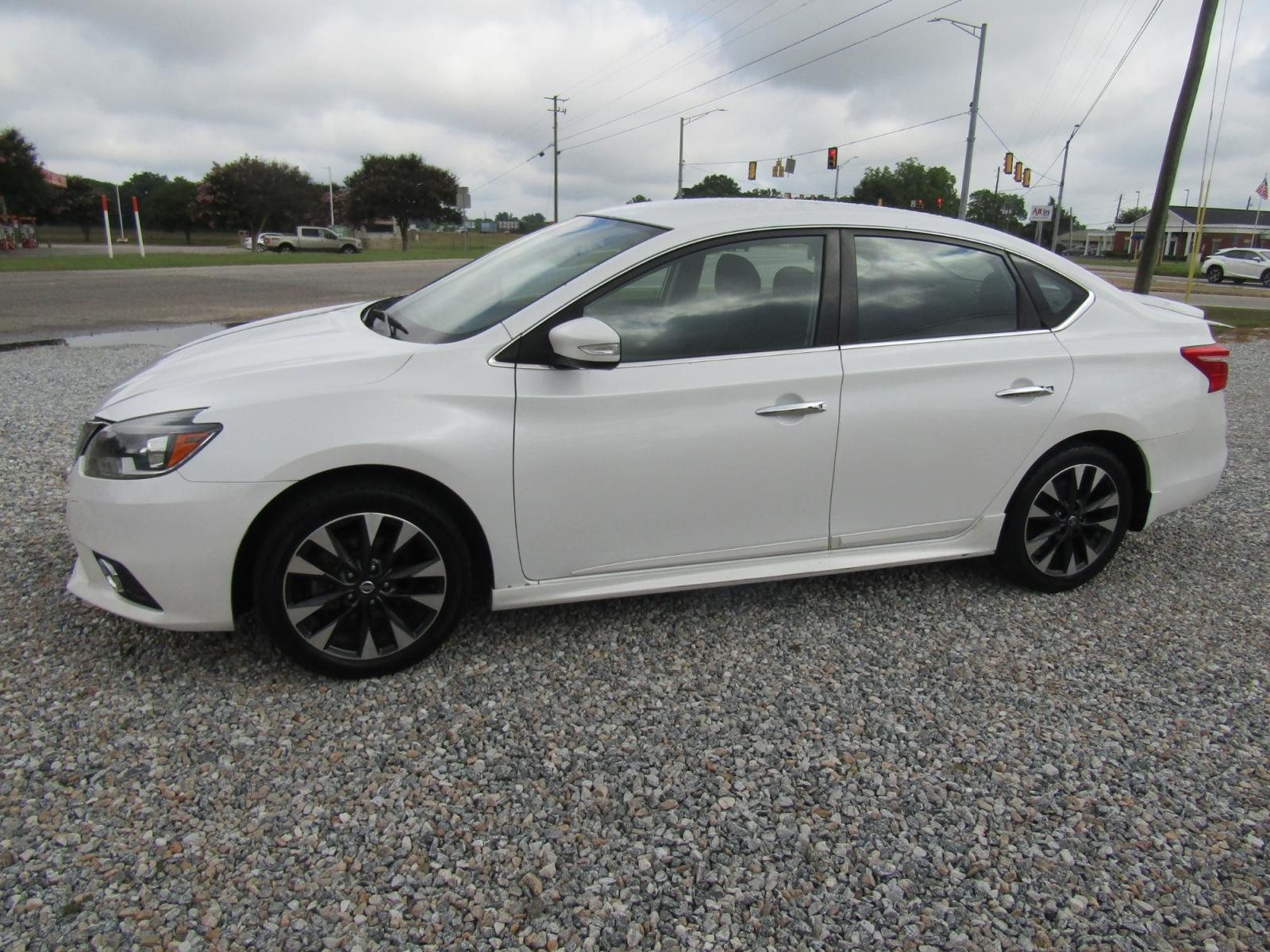 2016 White Nissan Sentra FE+ S (3N1AB7AP7GY) with an 1.8L L4 SFI DOHC 16V engine, Automatic transmission, located at 15016 S Hwy 231, Midland City, AL, 36350, (334) 983-3001, 31.306210, -85.495277 - Photo #2
