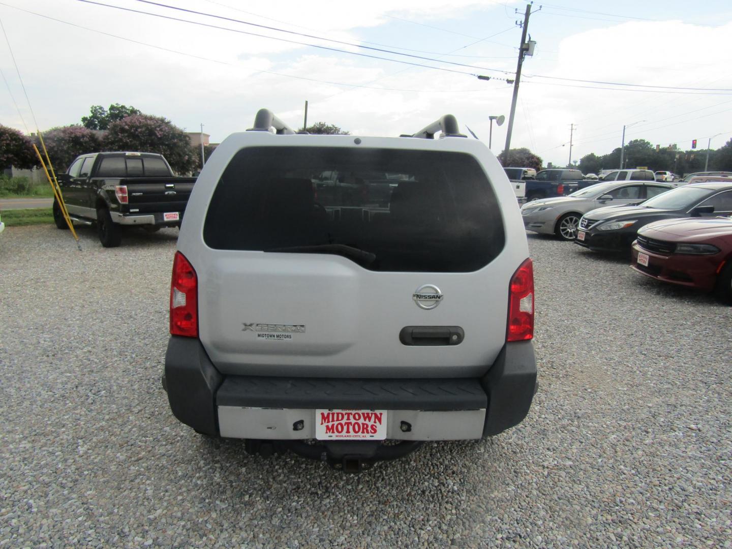 2012 Silver /Black Nissan Xterra S 2WD (5N1AN0NU7CC) with an 4.0L V6 DOHC 24V engine, Automatic transmission, located at 15016 S Hwy 231, Midland City, AL, 36350, (334) 983-3001, 31.306210, -85.495277 - Photo#6