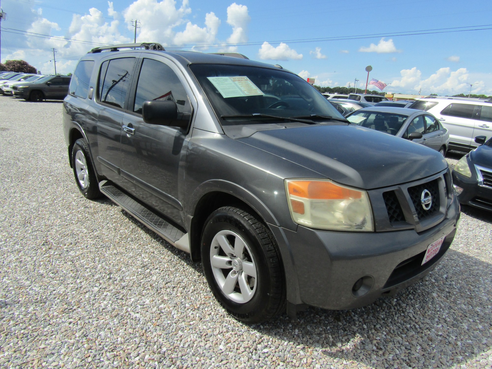 photo of 2013 Nissan Armada 