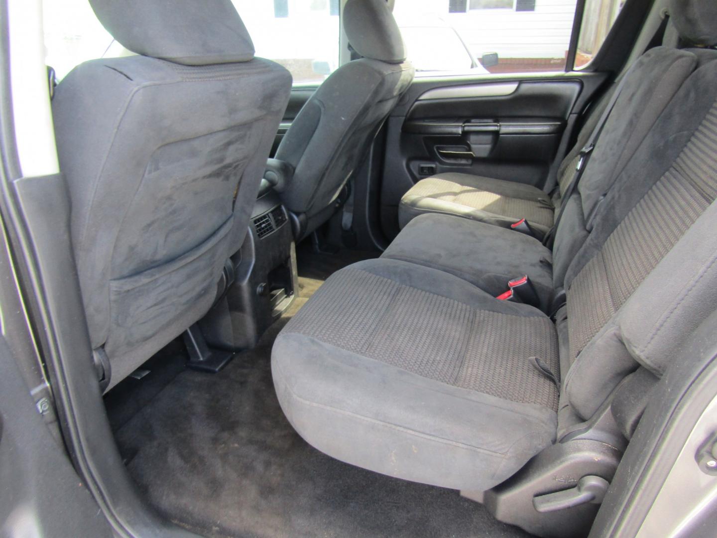 2013 Gray Nissan Armada SL 2WD (5N1BA0ND7DN) with an 5.6L V8 DOHC 32V FFV engine, Automatic transmission, located at 15016 S Hwy 231, Midland City, AL, 36350, (334) 983-3001, 31.306210, -85.495277- Photo#4