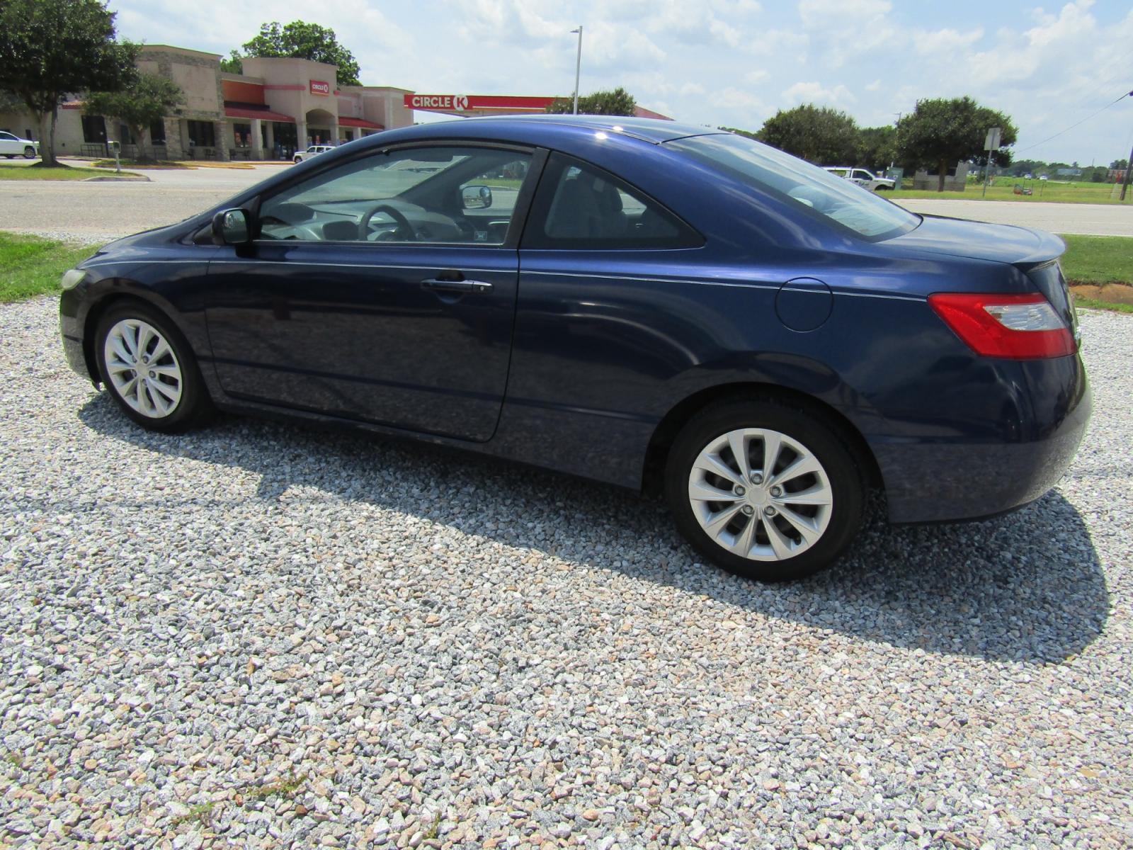 2011 Blue Honda Civic LX Coupe 5-Speed AT (2HGFG1B67BH) with an 1.8L L4 SOHC 16V engine, Automatic transmission, located at 15016 S Hwy 231, Midland City, AL, 36350, (334) 983-3001, 31.306210, -85.495277 - Photo #4
