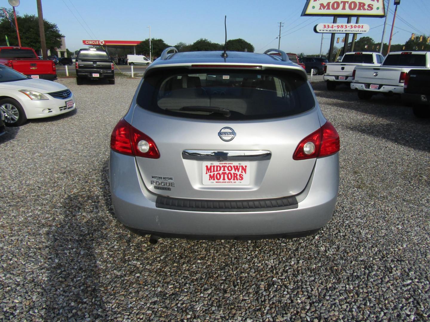 2014 Silver /Gray Nissan Rogue S 2WD (JN8AS5MT7EW) with an 2.5L L4 DOHC 16V engine, Automatic transmission, located at 15016 S Hwy 231, Midland City, AL, 36350, (334) 983-3001, 31.306210, -85.495277 - Photo#6