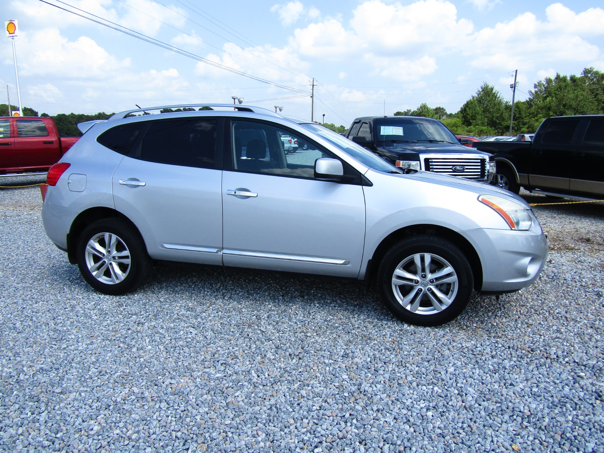 photo of 2012 Nissan Rogue 