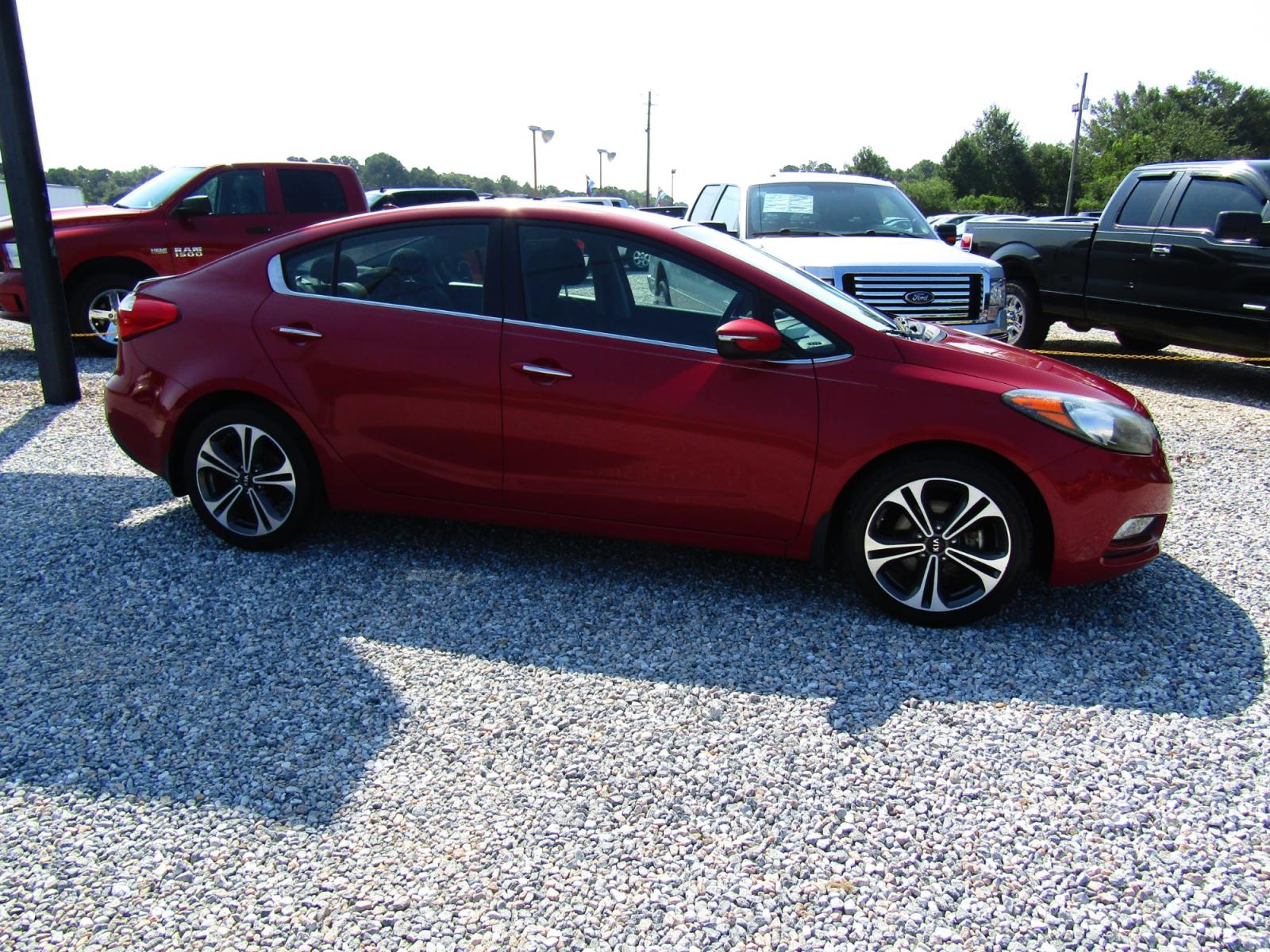 2014 Red Kia Forte EX (KNAFX4A80E5) with an 2.0L L4 DOHC 16V engine, Automatic transmission, located at 15016 S Hwy 231, Midland City, AL, 36350, (334) 983-3001, 31.306210, -85.495277 - Photo #0