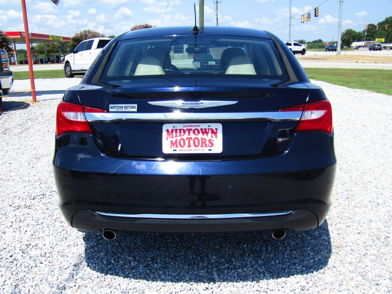 2012 DK Blue /Tan Chrysler 200 Limited (1C3CCBCG6CN) with an 3.6L V6 DOHC 24V FFV engine, Automatic transmission, located at 15016 S Hwy 231, Midland City, AL, 36350, (334) 983-3001, 31.306210, -85.495277 - Photo #6