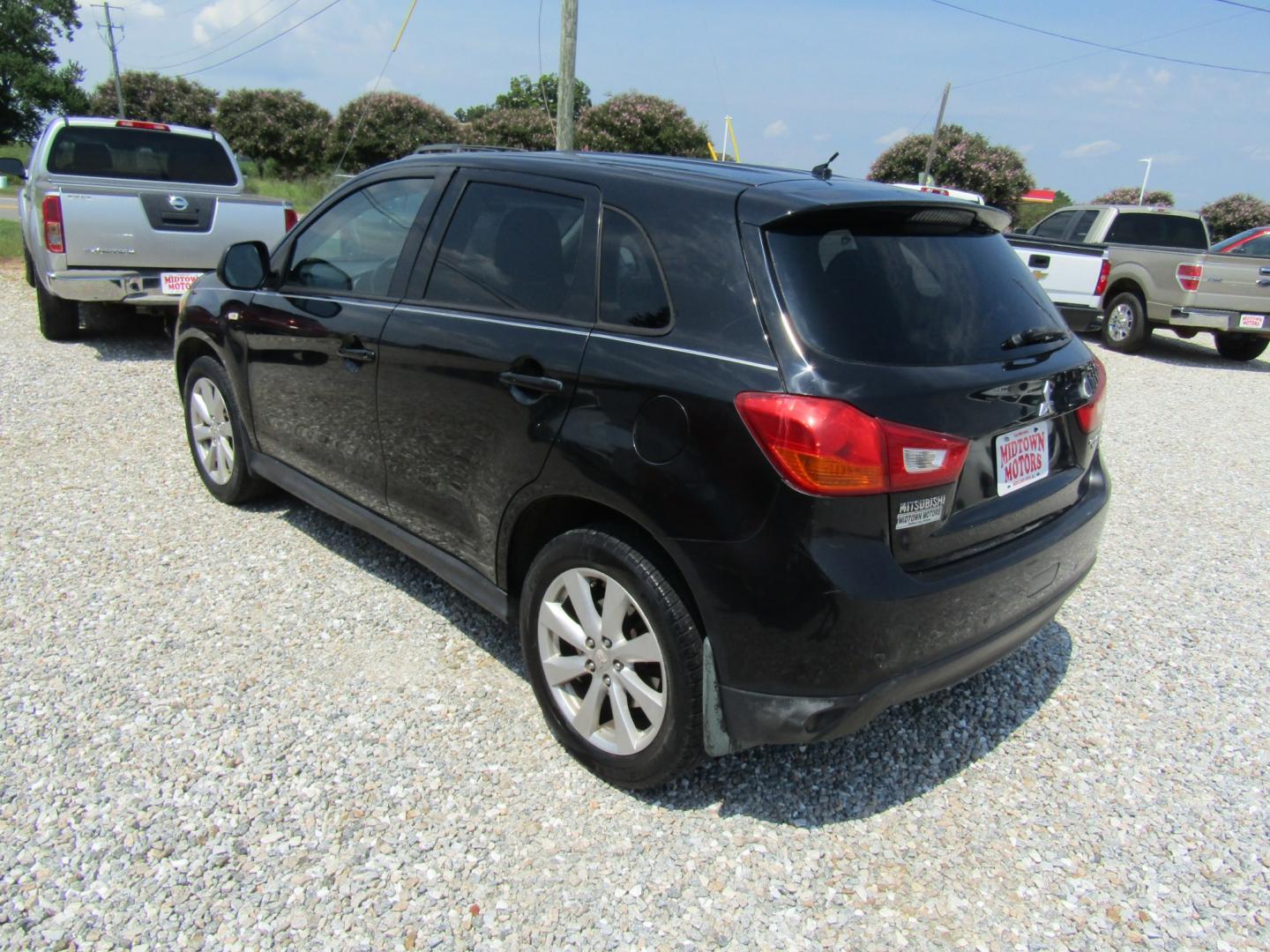 2013 Black /Black Mitsubishi Outlander Sport ES 2WD (4A4AP3AU2DE) with an 2.0L L4 DOHC 16V engine, Automatic transmission, located at 15016 S Hwy 231, Midland City, AL, 36350, (334) 983-3001, 31.306210, -85.495277- Photo#5