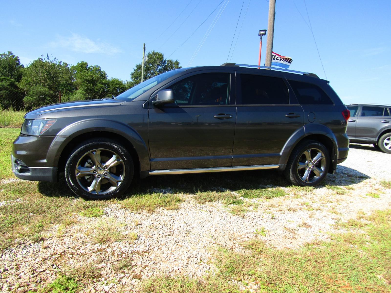 2014 Gray Dodge Journey Crossroad FWD (3C4PDCGB7ET) with an 2.4L L4 DOHC 16V engine, Automatic transmission, located at 15016 S Hwy 231, Midland City, AL, 36350, (334) 983-3001, 31.306210, -85.495277 - Photo #2
