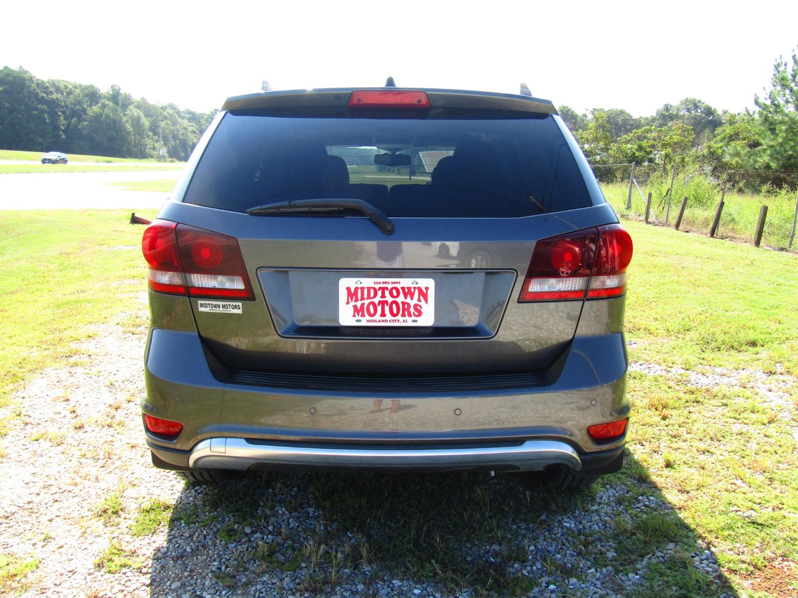 2014 Gray Dodge Journey Crossroad FWD (3C4PDCGB7ET) with an 2.4L L4 DOHC 16V engine, Automatic transmission, located at 15016 S Hwy 231, Midland City, AL, 36350, (334) 983-3001, 31.306210, -85.495277 - Photo #6