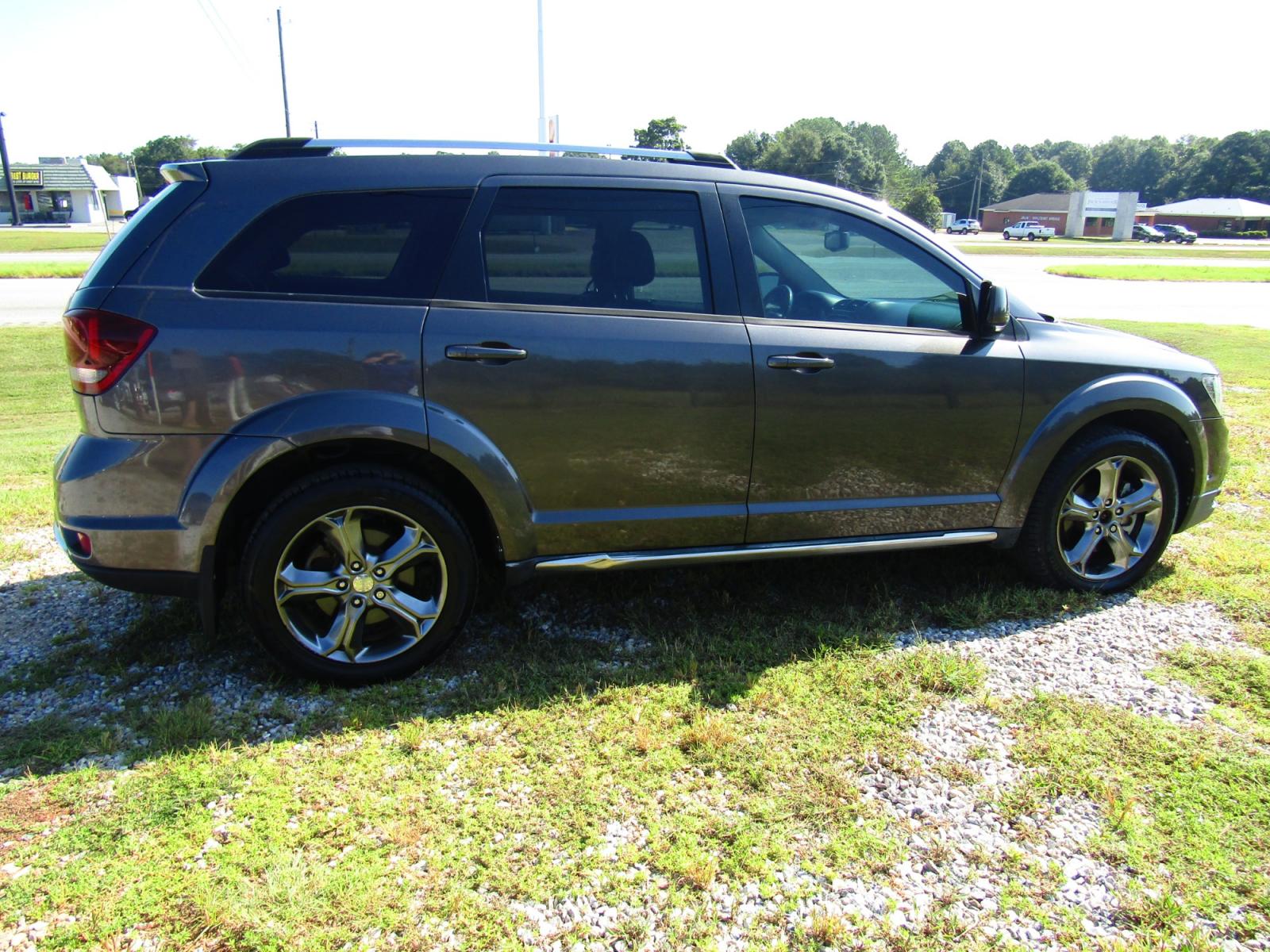 2014 Gray Dodge Journey Crossroad FWD (3C4PDCGB7ET) with an 2.4L L4 DOHC 16V engine, Automatic transmission, located at 15016 S Hwy 231, Midland City, AL, 36350, (334) 983-3001, 31.306210, -85.495277 - Photo #8