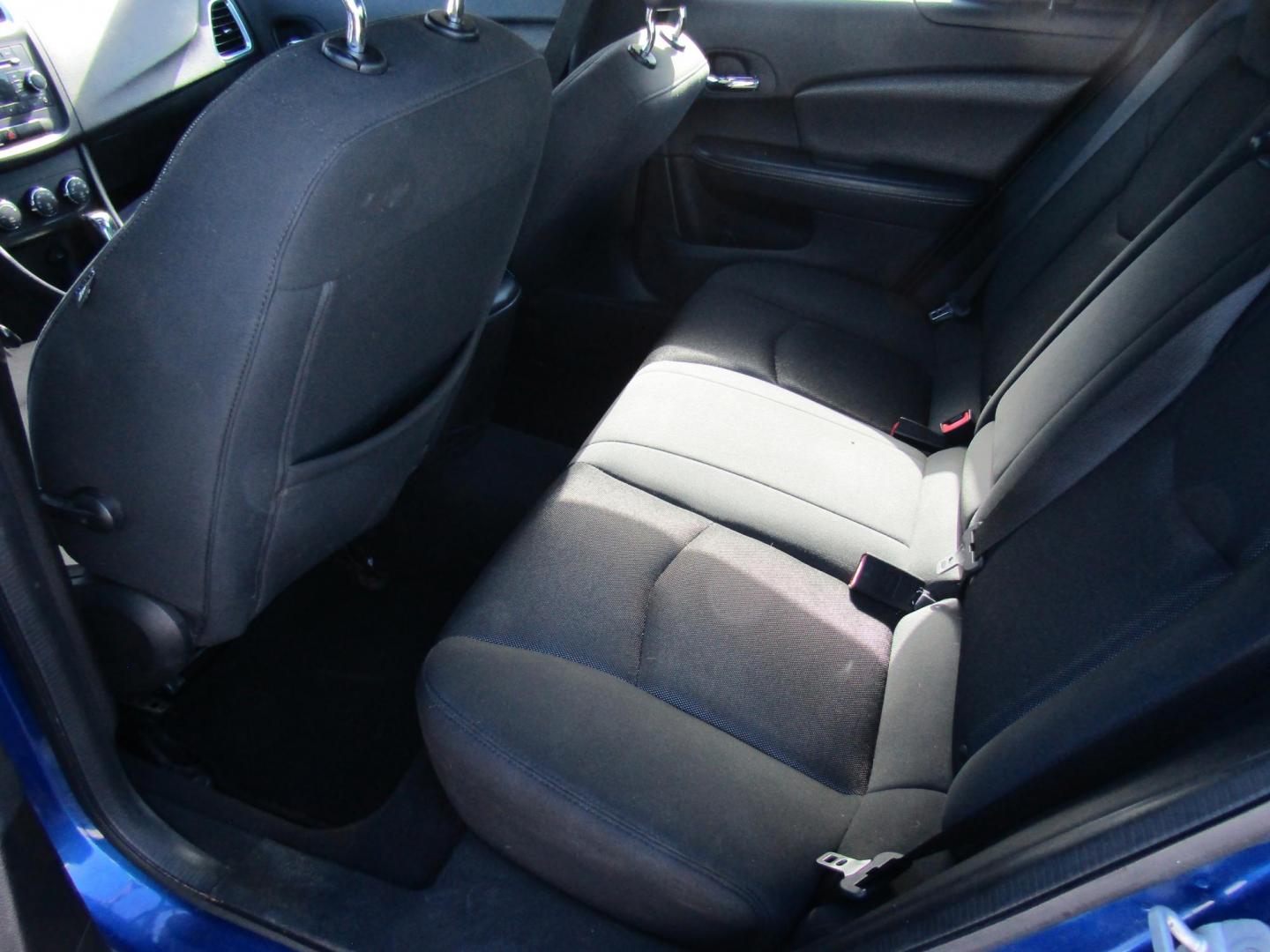 2013 Blue Dodge Avenger SXT (1C3CDZCG6DN) with an 3.6L V6 DOHC 24V FFV engine, Automatic transmission, located at 15016 S Hwy 231, Midland City, AL, 36350, (334) 983-3001, 31.306210, -85.495277 - Photo#4