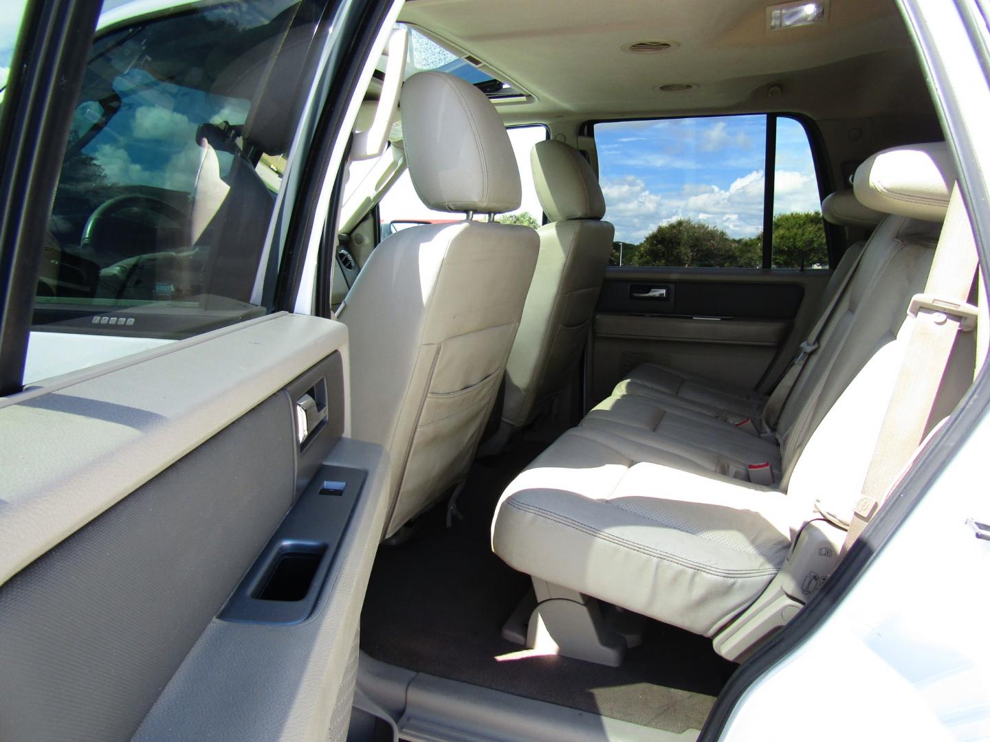 2013 WHITE Ford Expedition King Ranch 2WD (1FMJU1H58DE) with an 5.4L V8 SOHC 16V FFV engine, Automatic transmission, located at 15016 S Hwy 231, Midland City, AL, 36350, (334) 983-3001, 31.306210, -85.495277 - Photo#4
